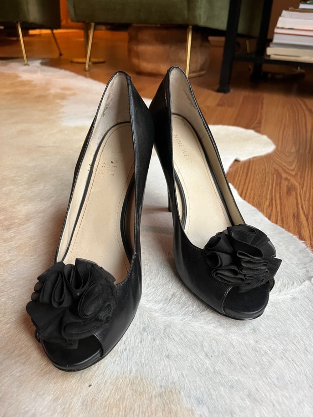 Nine West Black Peep Toe Pumps with Floral Rosette